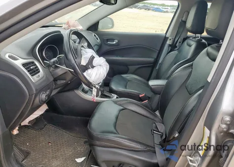 2020 Jeep Compass Latitude z USA, uszkodzony, nr VIN 3C4NJDBB9LT217465